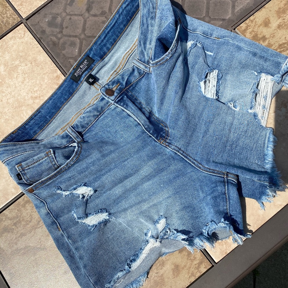 Judy blue XL denim shorts
